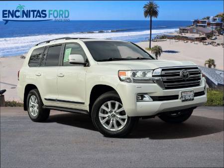 2016 Toyota Land Cruiser Base