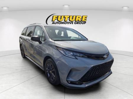 2025 Toyota Sienna XSE