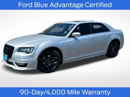 2021 Chrysler 300 Touring