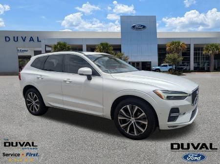 2022 Volvo XC60 B5 Momentum