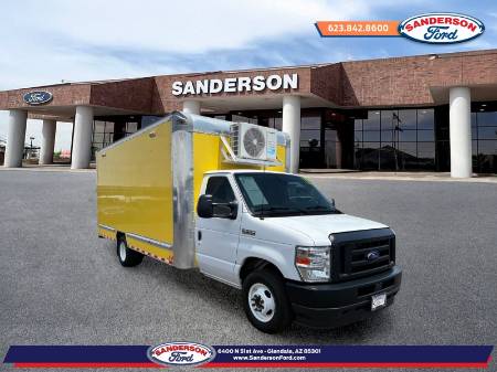 2022 Ford E-Series Cutaway Refrigerated Van DRW 176