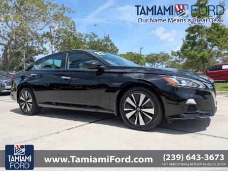 2022 Nissan Altima 2.5 SV