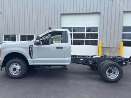 2026 Ford Chassis Cab F-350® XL