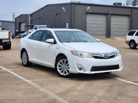 2014 Toyota Camry Hybrid XLE