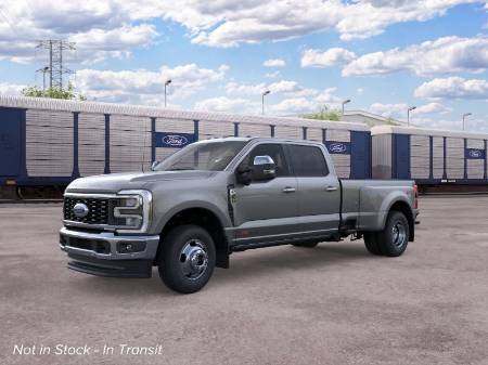 2026 Ford Super Duty F-350 DRW LARIAT