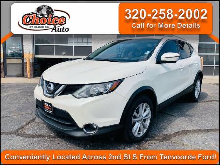 2017 Nissan Rogue Sport SV