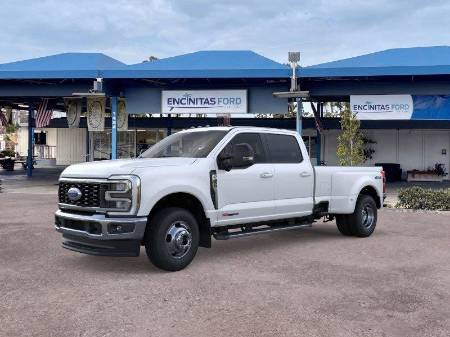 2026 Ford Super Duty F-350 DRW LARIAT