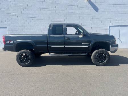 2005 Chevrolet Silverado 2500HD LS