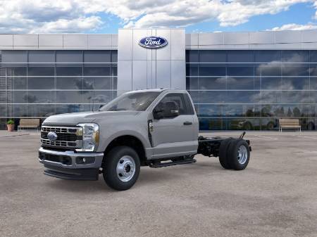 2026 Ford Chassis Cab F-350® XL