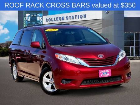 2017 Toyota Sienna LE