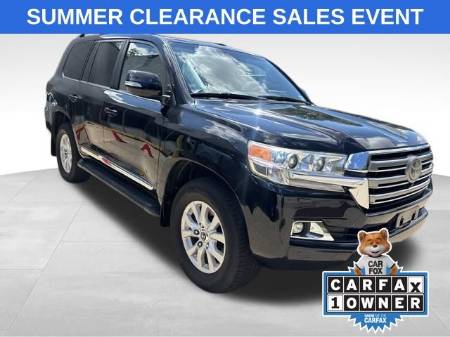 2017 Toyota Land Cruiser Base
