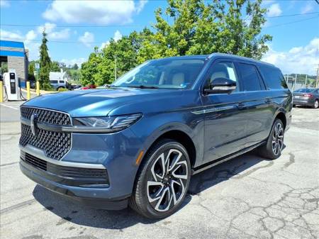 2027 Lincoln Navigator L Reserve