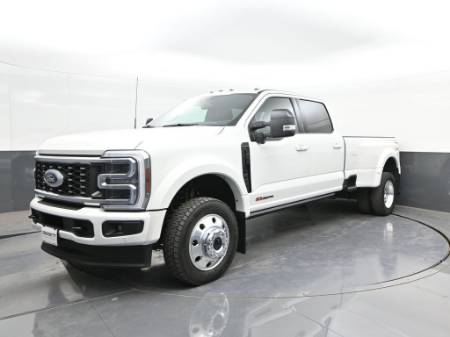 2025 Ford Super Duty F-450 DRW Platinum