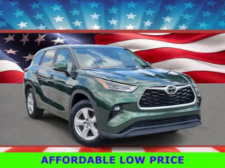 2023 Toyota Highlander LE
