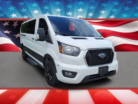 2023 Ford Transit Passenger Wagon XLT