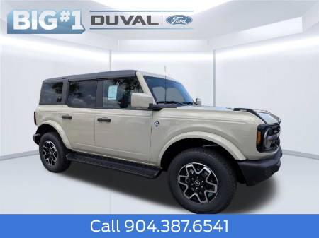 2026 Ford Bronco Outer Banks