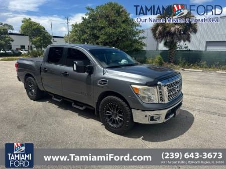 2017 Nissan Titan SV