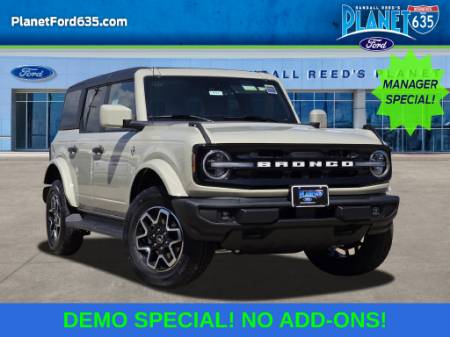 2026 Ford Bronco Outer Banks