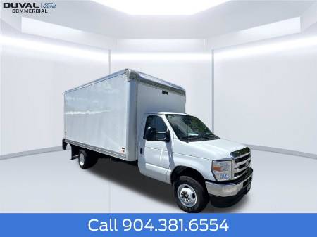 2027 Ford E-450SD Base