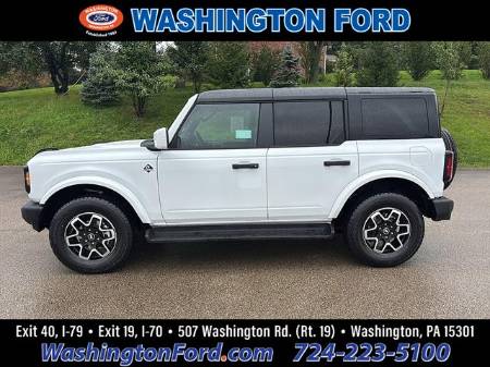 2026 Ford Bronco Outer Banks