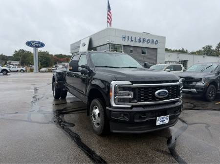 2026 Ford Super Duty F-350 DRW Platinum