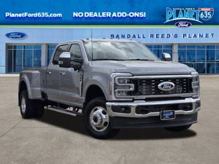 2027 Ford Super Duty F-350 DRW LARIAT