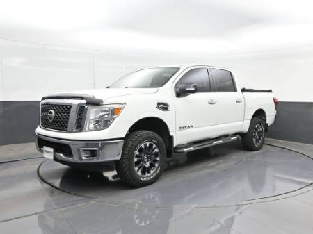 2017 Nissan Titan SV