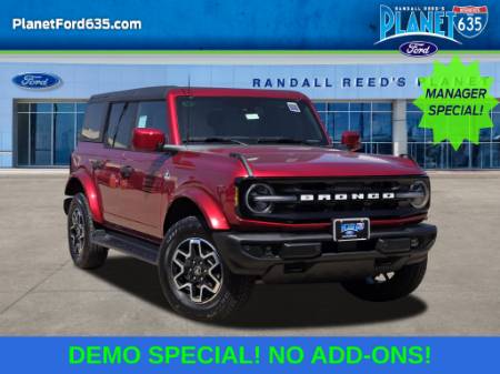 2026 Ford Bronco Outer Banks