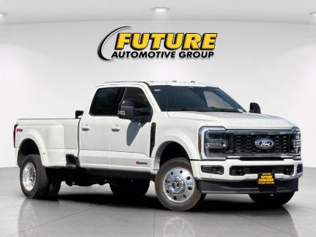 2027 Ford F-450SD Platinum