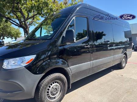 2025 Mercedes-Benz Sprinter 2500 Passenger 170 WB