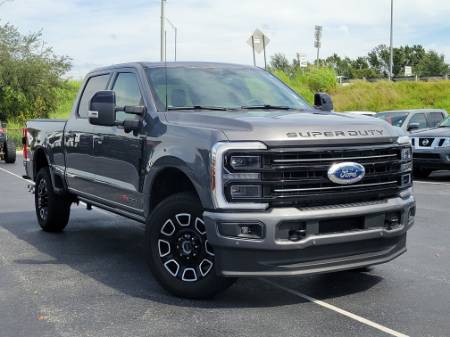 2025 Ford Super Duty F-350 SRW Platinum