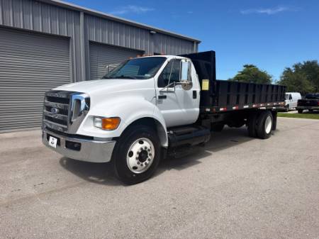 2008 Ford F-750SD XL