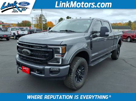 2022 Ford F-250 Super Duty LARIAT 4WD Crew Cab 6.75 Box