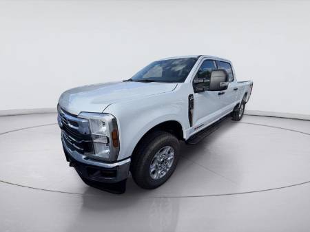 2027 Ford Super Duty F-250 SRW XLT