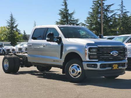 2027 Ford F-350SD Platinum