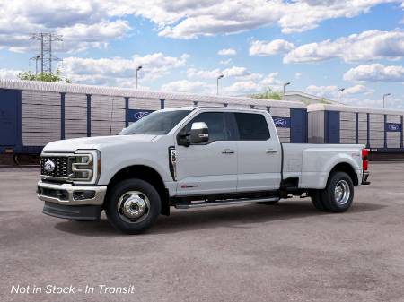 2027 Ford Super Duty F-350 DRW LARIAT