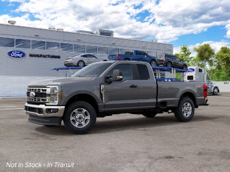 2027 Ford Super Duty F-350 SRW XLT