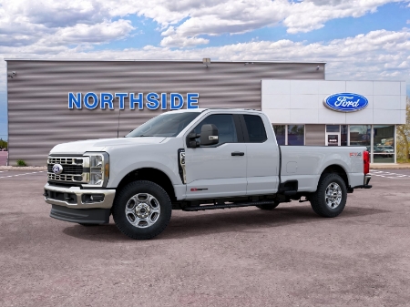2027 Ford Super Duty F-350 SRW XLT