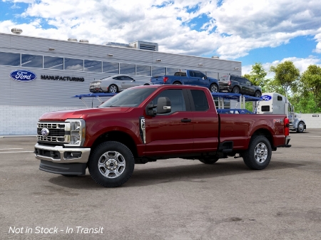 2027 Ford Super Duty F-350 SRW XLT