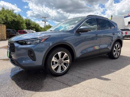 2025 Ford Escape Platinum