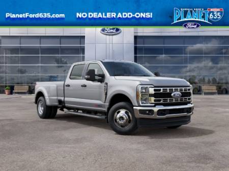 2027 Ford Super Duty F-350 DRW XLT