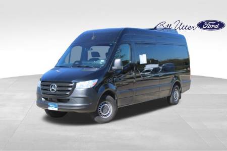 2025 Mercedes-Benz Sprinter 2500 Passenger 170 WB