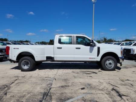 2027 Ford Super Duty F-350 DRW XL