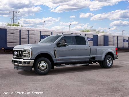 2027 Ford Super Duty F-350 DRW LARIAT
