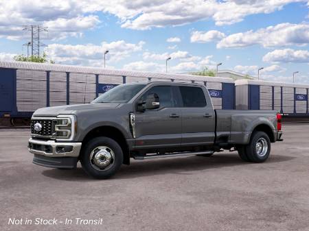 2027 Ford Super Duty F-350 DRW LARIAT