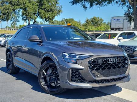 2025 Audi RS Q8 performance