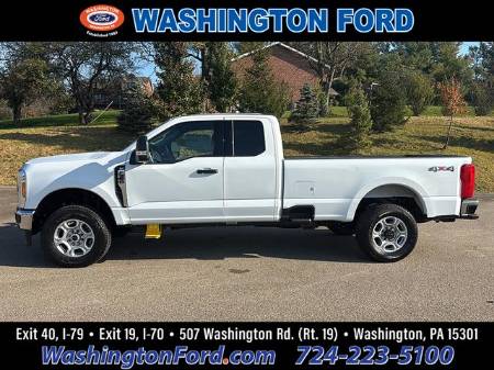 2027 Ford Super Duty F-350 SRW XLT