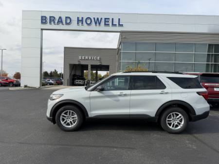 2027 Ford Explorer Active w/200A Pkg