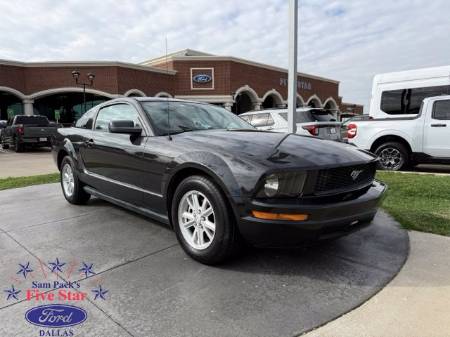 2007 Ford Mustang V6 Deluxe